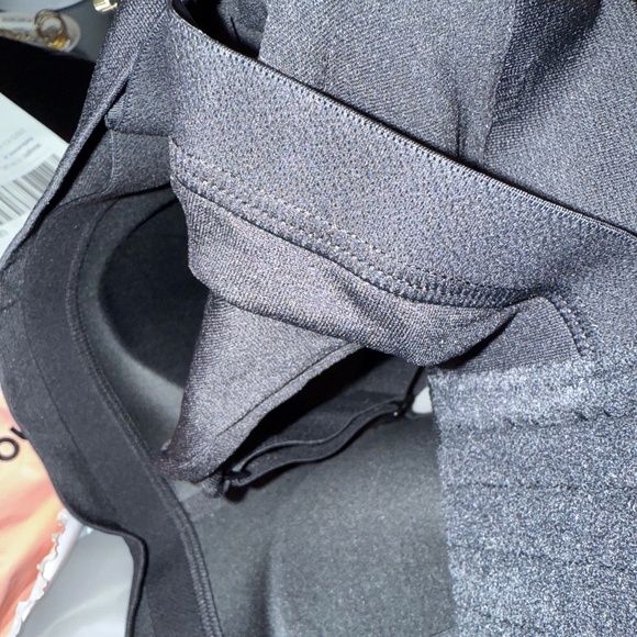 Truekind Black Wireless Bra - Picture 5 of 7